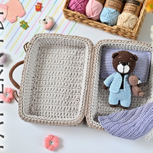 Bear in a suitcase crochet PATTERN, amigurumi bear in a suitcase crochet pattern PDF